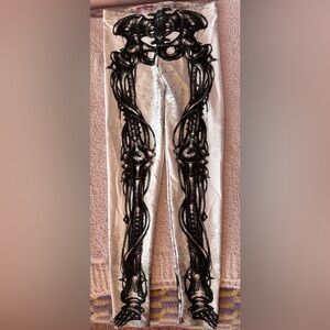 ✨Blackmilk Mechanical leggings, euc, sz L.
